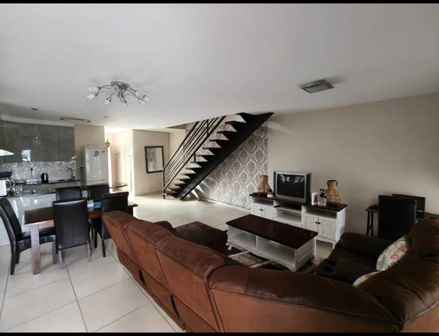 3 BEDROOM DUPLEX FOR SALE IN CASHAN